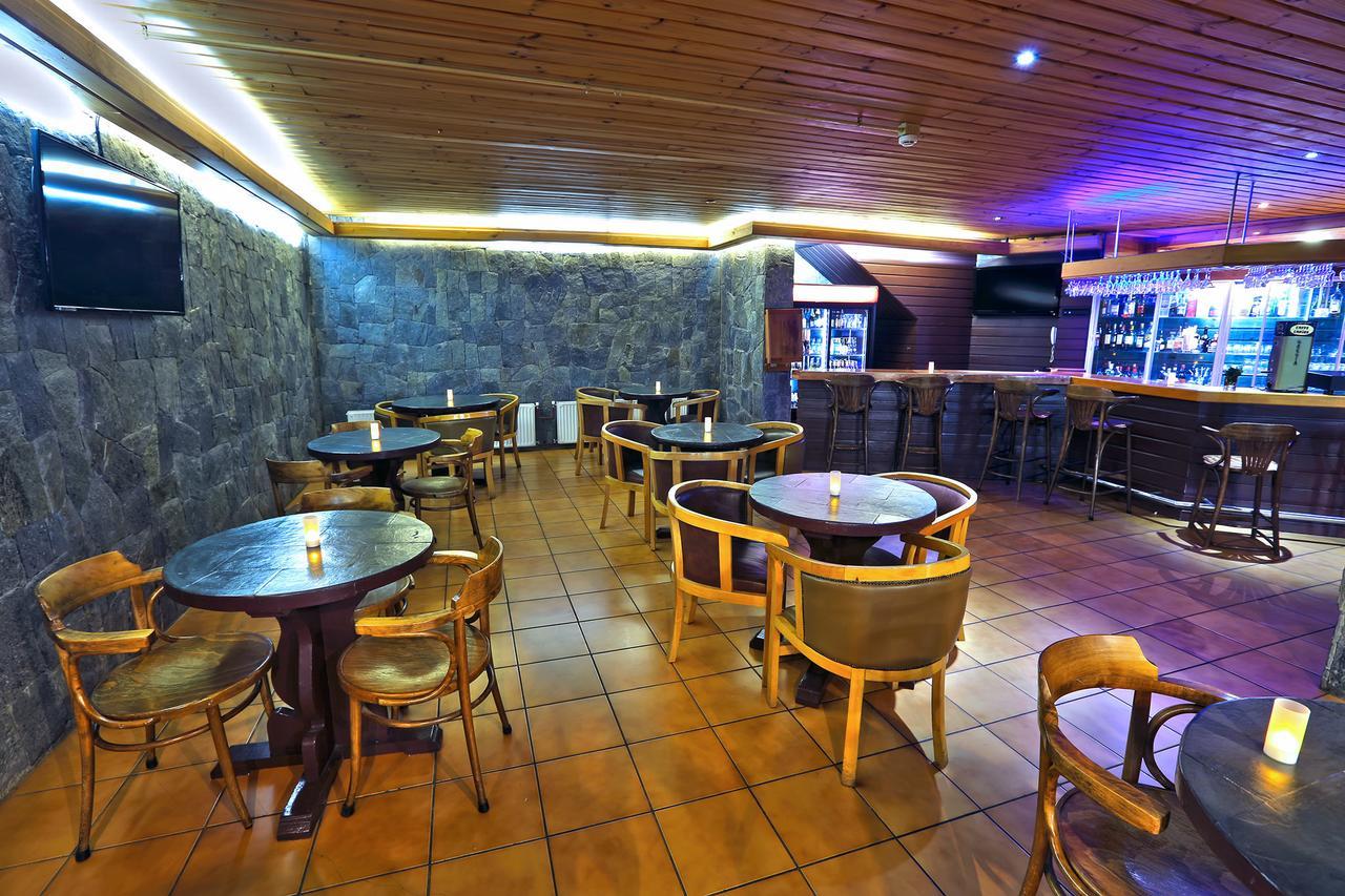 Termas El Corazon Otel San Esteban Dış mekan fotoğraf